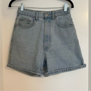 Zara high waisted light denim shorts size US 2